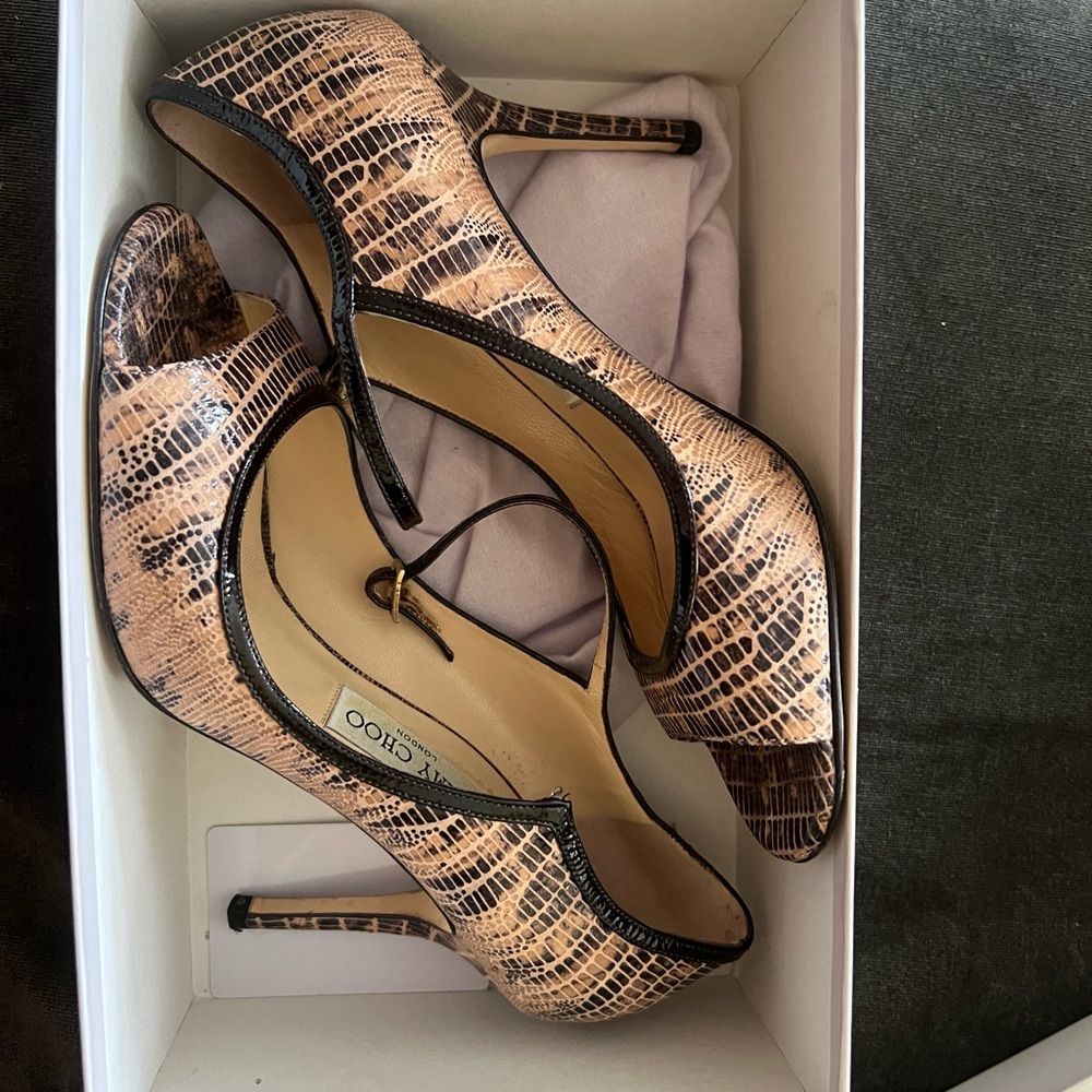 Jimmy Choo Peep-Toe 40